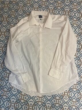 Madison White Men's Dress Shirt - Spread Collar